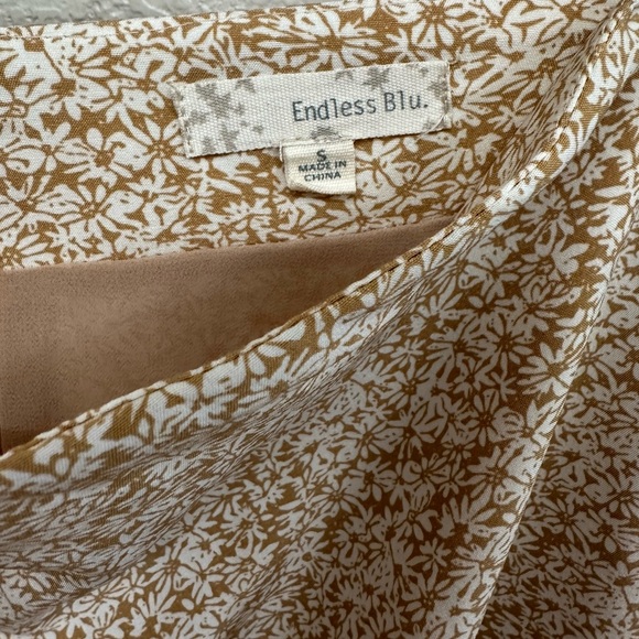 Endless Blu floral midi skirt with side slit. Size Small. - Picture 5 of 5